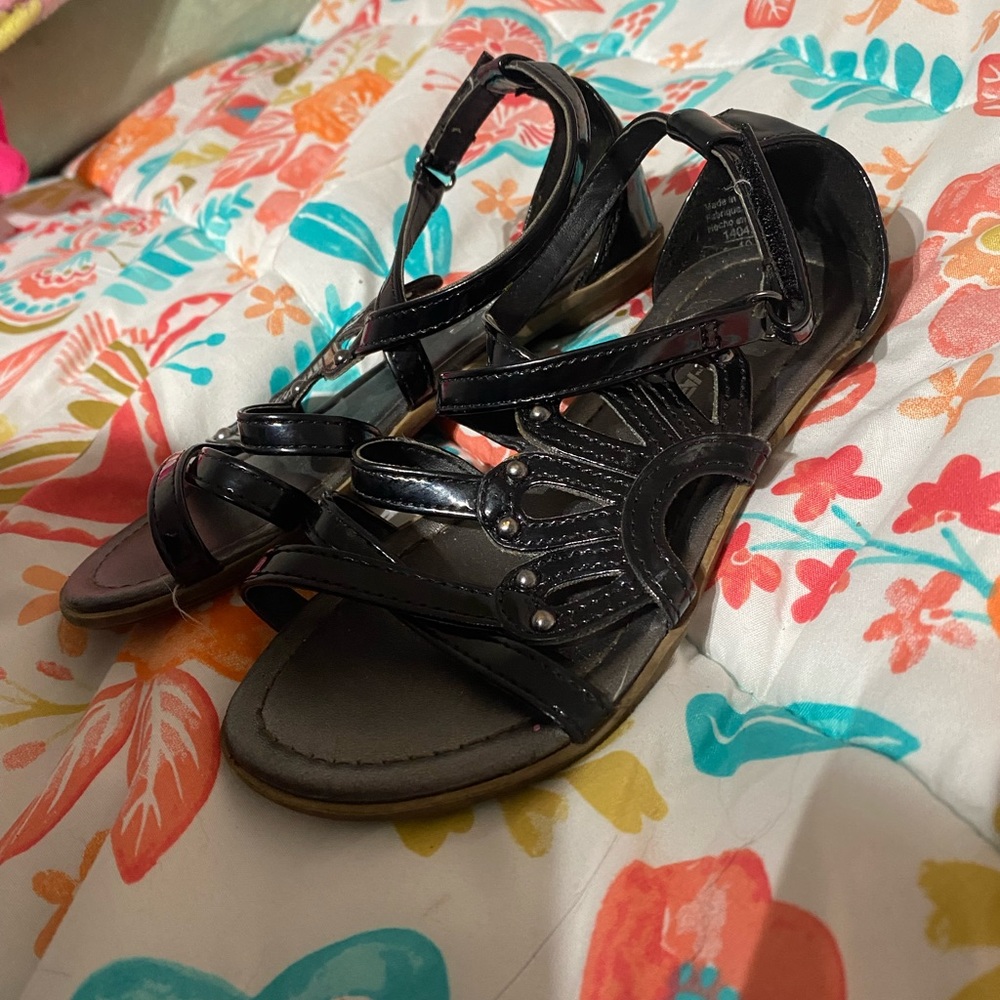 Girls American eagle sandals